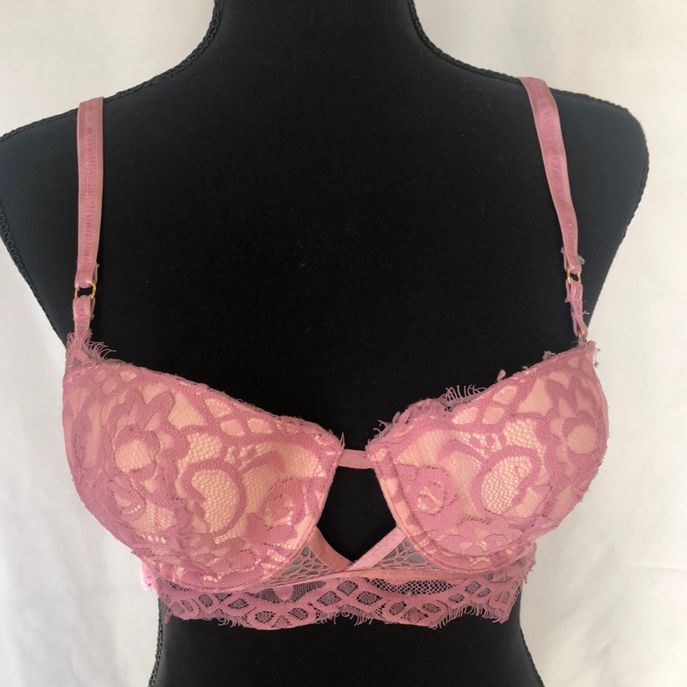 SECRET POSSESSIONS pink lace bra. Size 36 B.